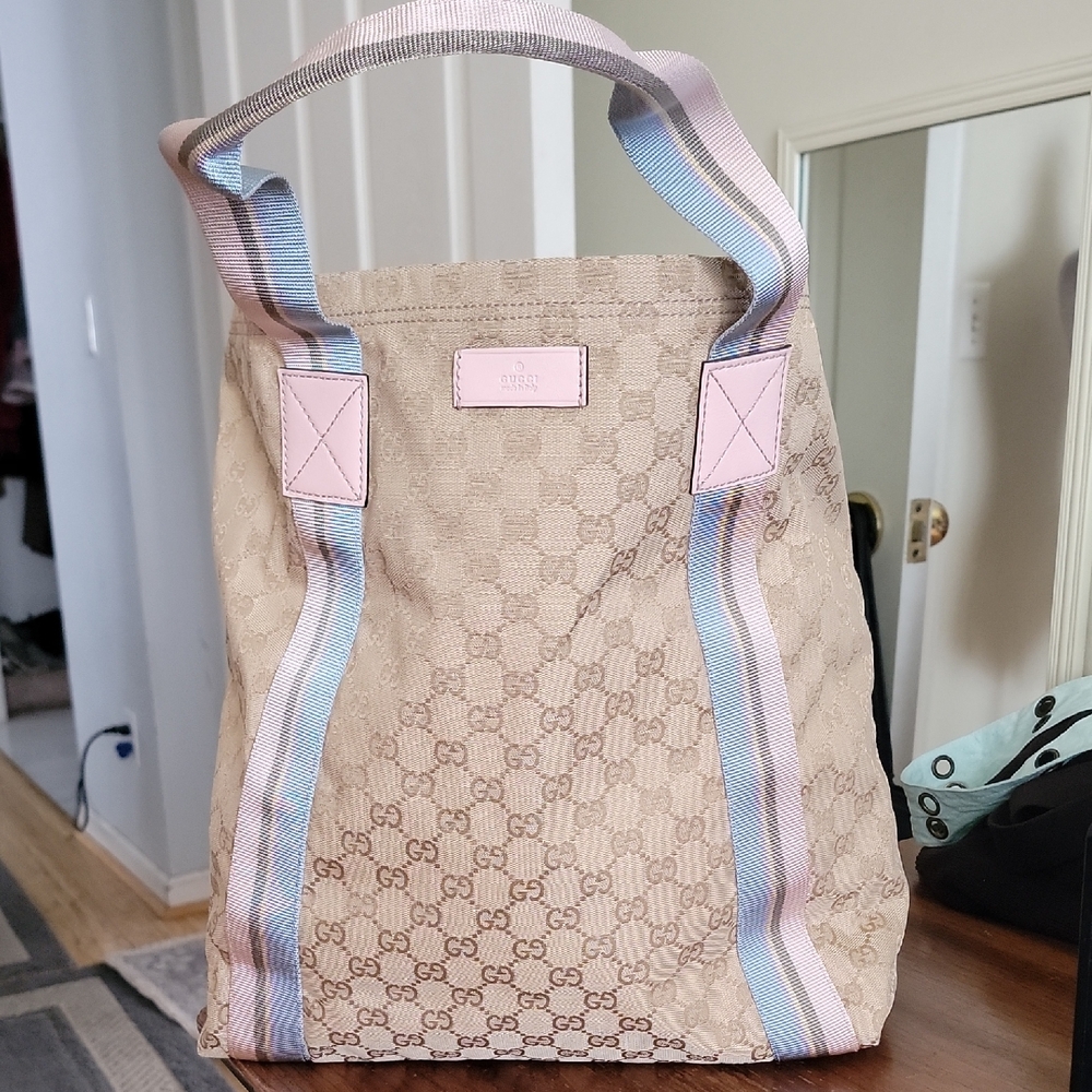 New with Tag attached Gucci Beige GG Canvas Tote with Pastel Pink & Blue Straps